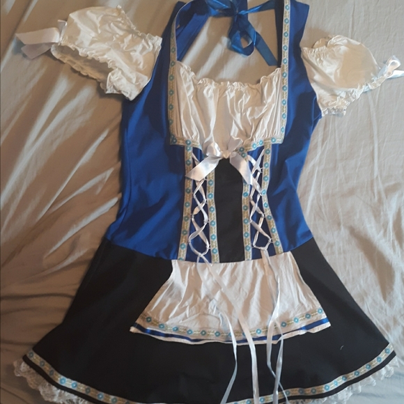 Dresses & Skirts - Womens Barmaid Costume size XL